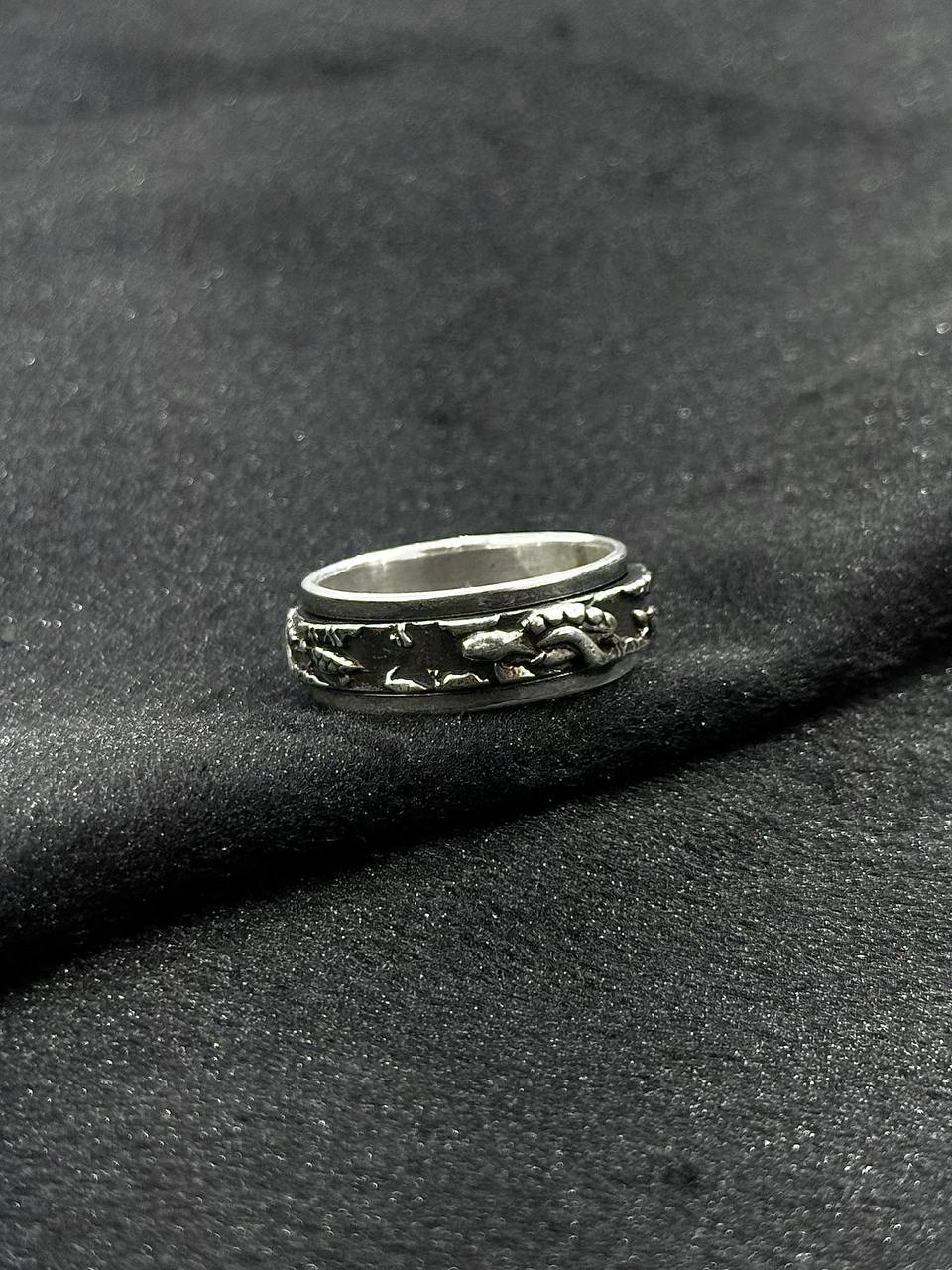 Rotating Heritage Silver Ring